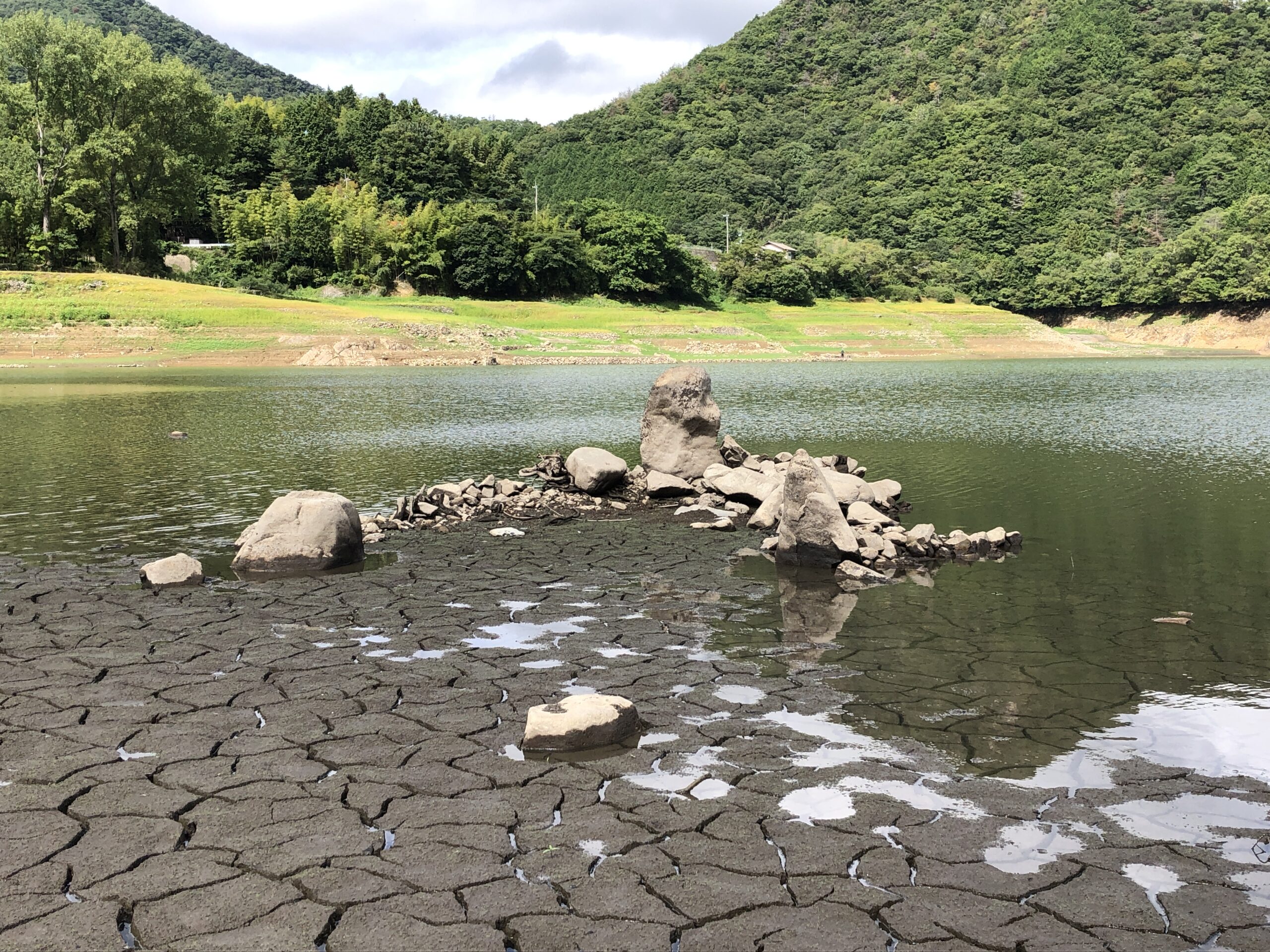 【内場ダムの底に沈んだ村】 – TOPICA